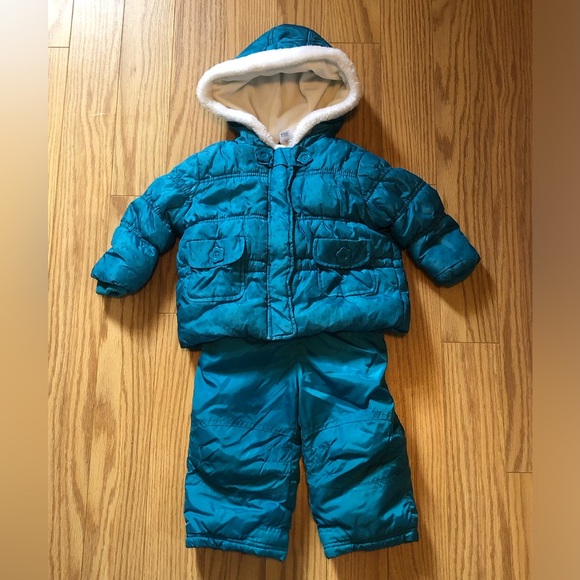 Two Piece Snowsuit - Picture 2 of 12